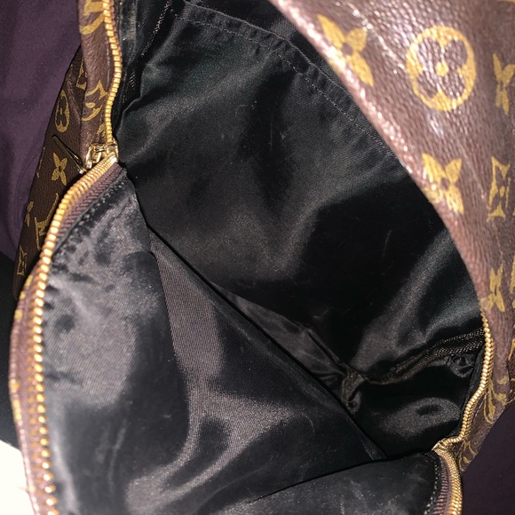 Backpack - Picture 4 of 6